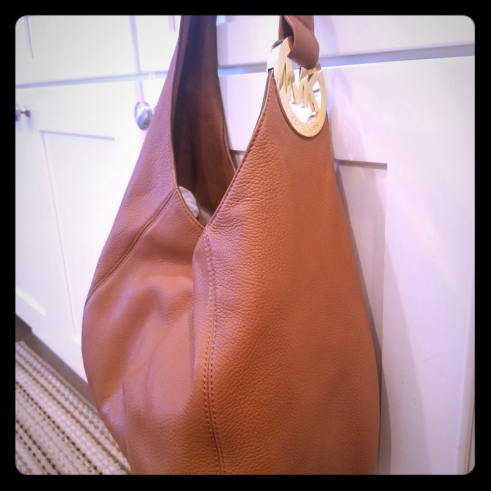 Michael Kors leather shoulder bag and wallet